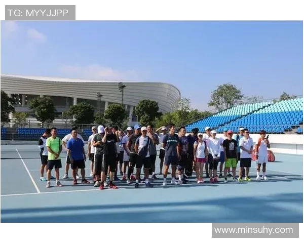 广州网球队的默契配合揭秘网球巨献背后的团队精神与战术分析